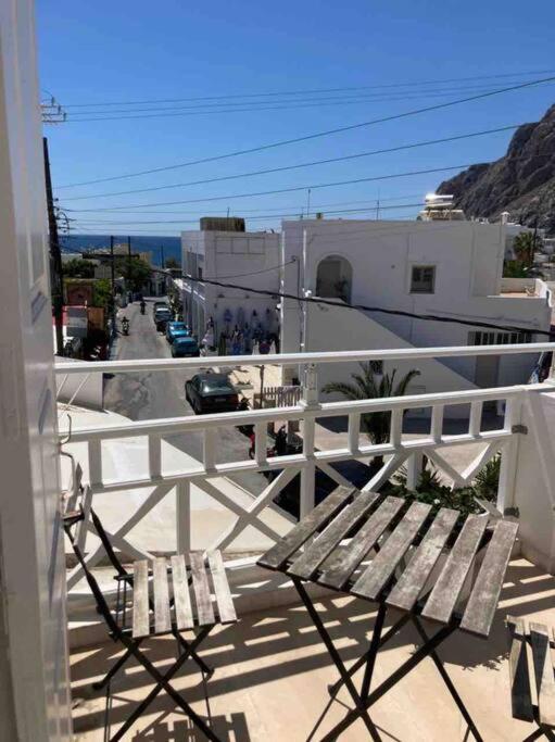 White Wave Studio 1 , 3Min Walk From Kamari Beach Экстерьер фото